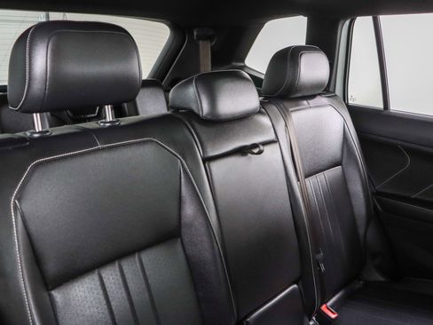 Used 2024 Volkswagen Tiguan SE R-Line FWD image 29