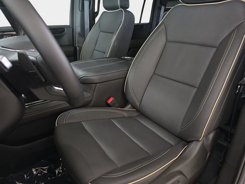 Used 2026 GMC Yukon XL Elevation RWD image 17