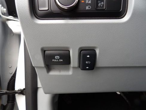 Used 2024 Ford F450 Limited w/ FX4 Off-Road Package image 27