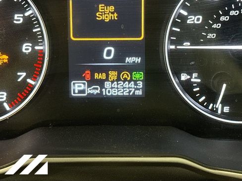 Used 2022 Subaru Outback Limited AWD/4WD image 13