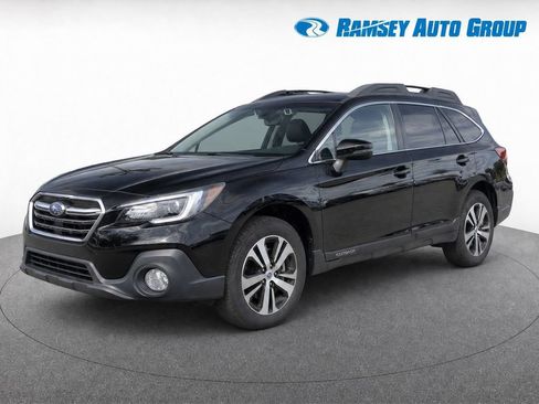 Used 2018 Subaru Outback 3.6R Limited AWD/4WD image 1
