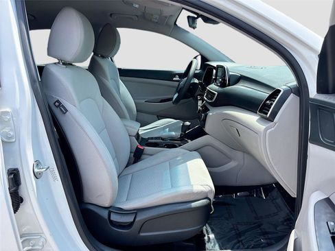 Used 2019 Hyundai Tucson SE AWD/4WD image 25