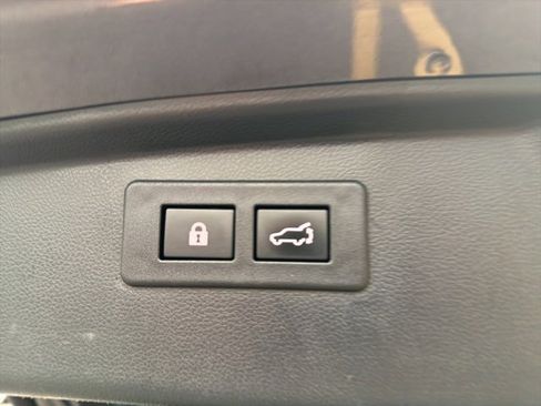 Used 2021 Subaru Outback Touring XT image 10