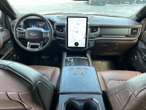 Used 2024 Ford Expedition Max King Ranch AWD/4WD image 19