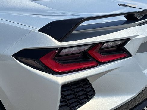 Used 2022 Chevrolet Corvette Stingray Coupe w/ 1LT RWD image 7