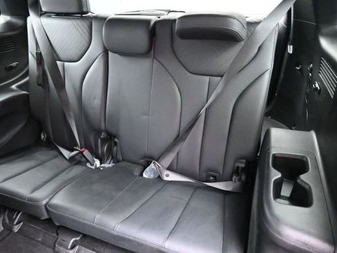 Used 2025 Hyundai Palisade SEL FWD image 19