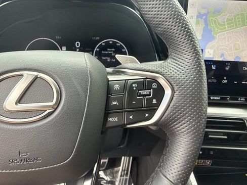 Used 2024 Lexus TX 500h AWD image 32