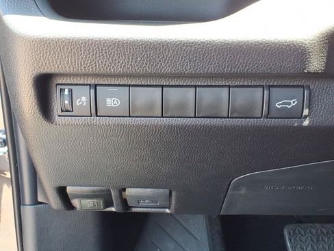 Used 2025 Toyota RAV4 XLE Premium FWD image 22