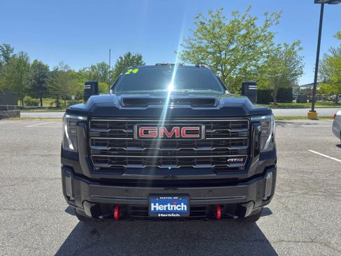 Used 2024 GMC Sierra 3500 AT4 w/ AT4 Premium Plus Package AWD/4WD image 9