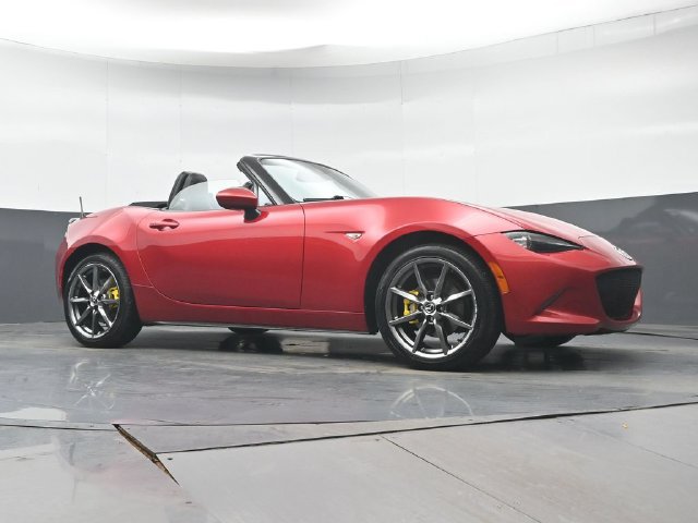 Used 2016 MAZDA MX-5 Miata Grand Touring RWD image 30