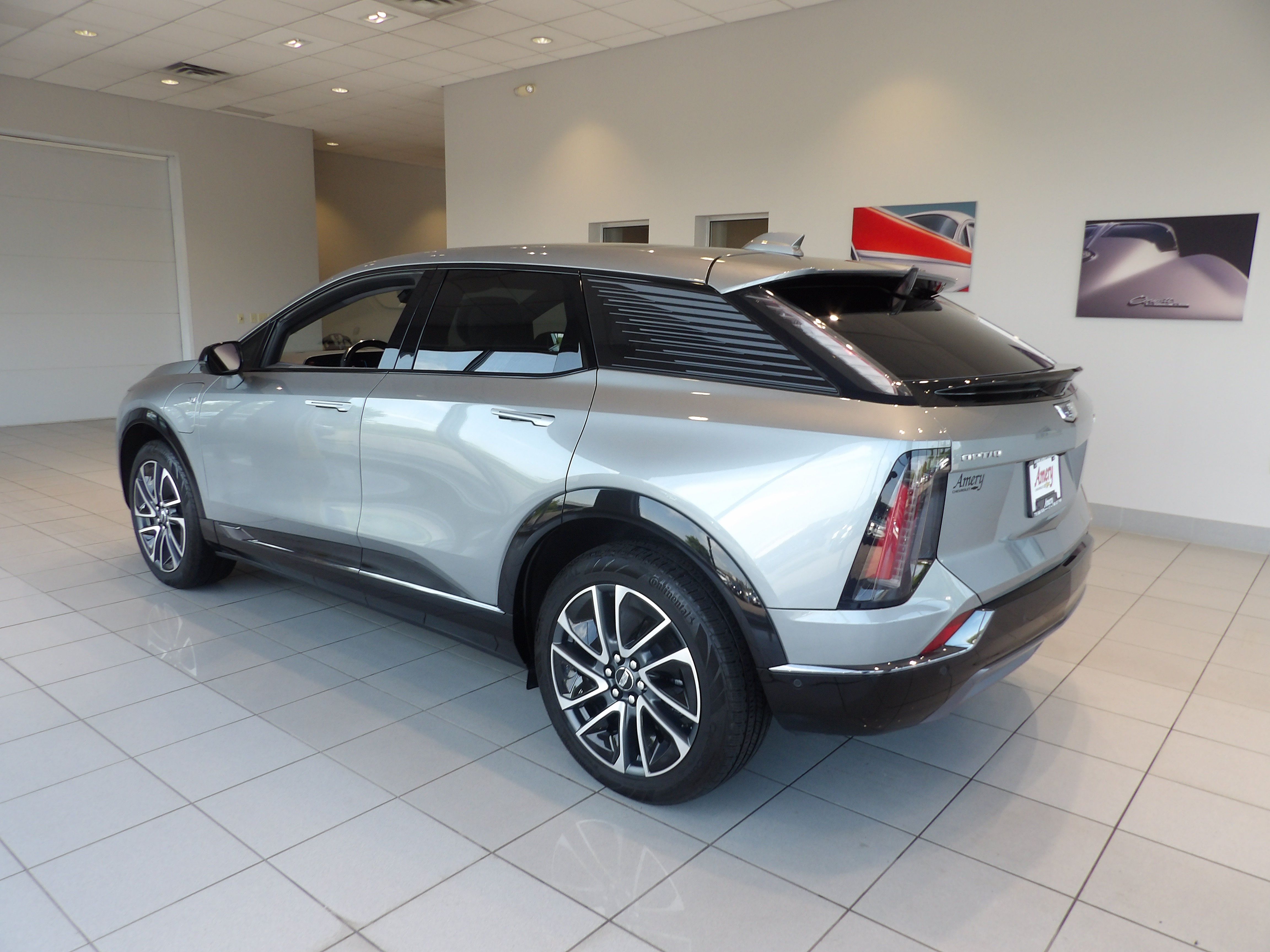 Used 2025 Cadillac Optiq Sport 1 AWD/4WD image 6