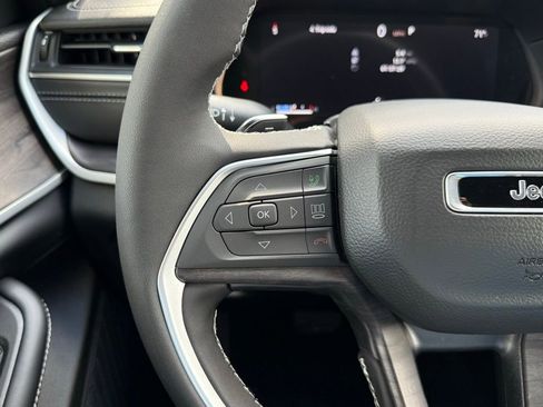 New 2025 Jeep Grand Cherokee L Limited w/ Black Appearance Package image 42