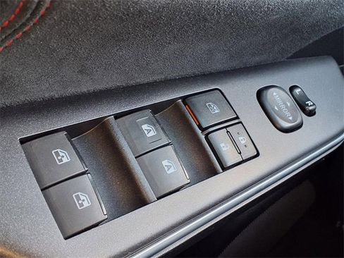 Used 2015 Toyota Camry XSE image 19