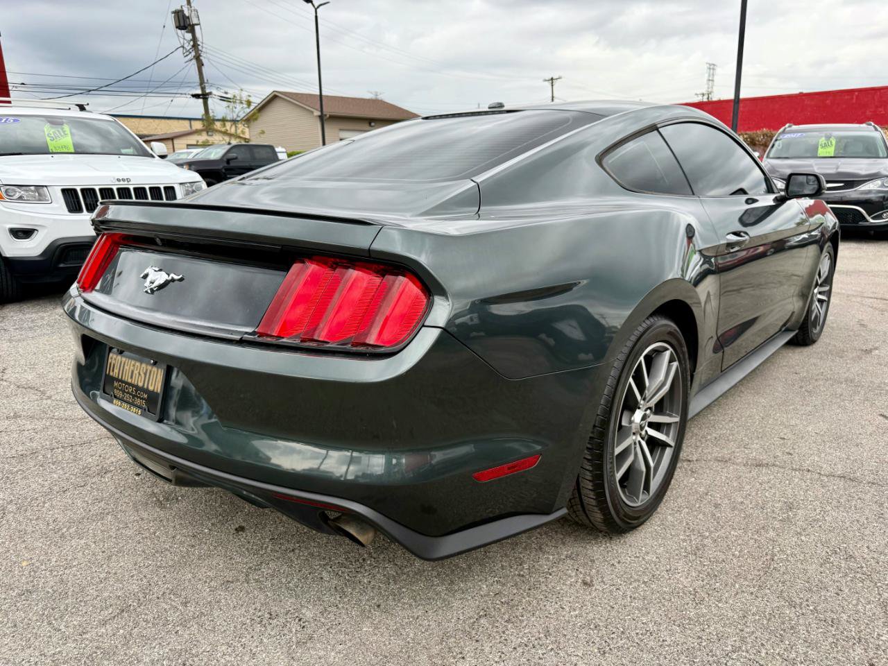 Used 2015 Ford Mustang Premium RWD image 9