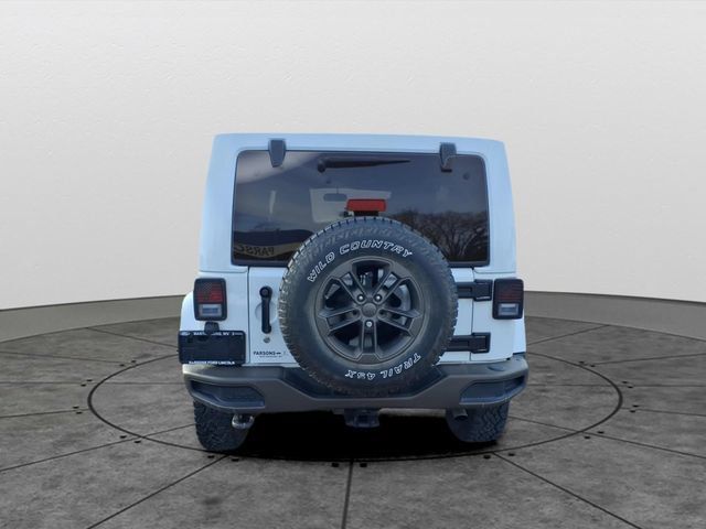 Used 2016 Jeep Wrangler Unlimited Sahara AWD/4WD image 5