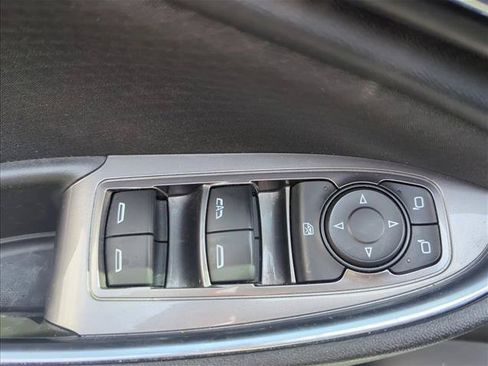 Used 2022 Chevrolet Malibu LT FWD image 10