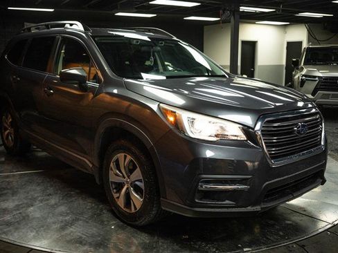 Used 2019 Subaru Ascent Premium image 5