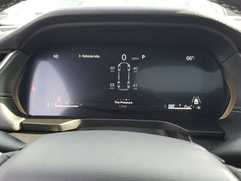 New 2025 Jeep Grand Cherokee L Altitude image 9