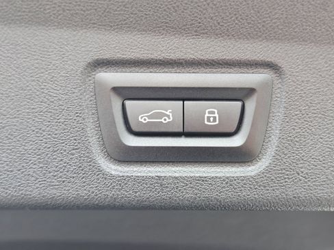 Used 2024 BMW i4 xDrive40i image 31