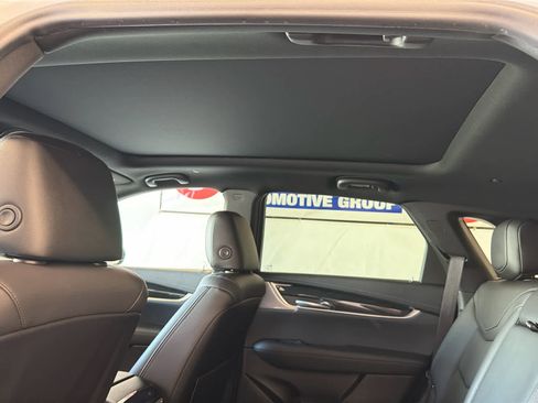 Used 2021 Cadillac XT5 Premium Luxury image 23