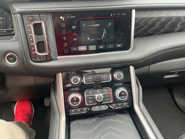 Used 2024 GMC Yukon Denali AWD/4WD image 13