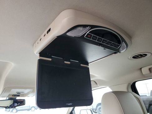 Used 2015 Cadillac Escalade ESV 4WD image 17