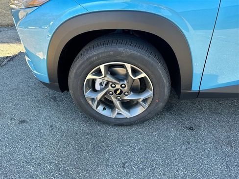 New 2026 Chevrolet Trax LT image 12