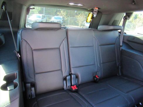 Used 2024 GMC Yukon Denali w/ Advanced Technology Package image 35