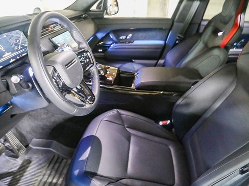 Used 2025 Land Rover Range Rover Sport SV Edition Two AWD/4WD image 5