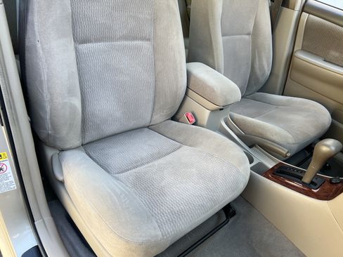 Used 2006 Toyota Corolla LE w/ Audio Value Pkg FWD image 22