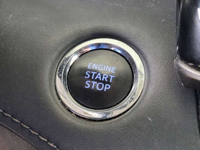 Used 2022 Toyota Highlander XLE FWD image 21