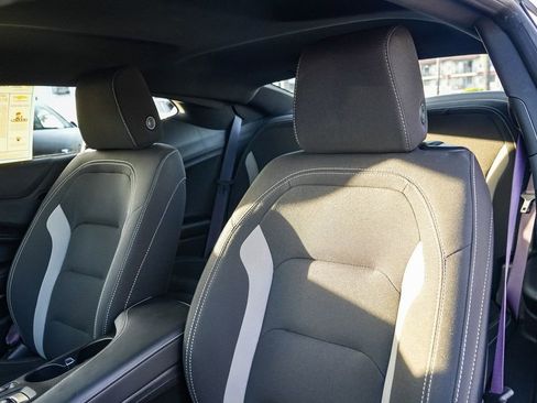 Used 2017 Chevrolet Camaro SS RWD image 27