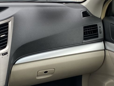 Used 2014 Subaru Outback 2.5i Premium image 31