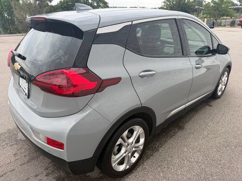 Used 2020 Chevrolet Bolt LT FWD image 4
