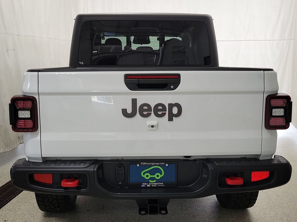 Used 2026 Jeep Gladiator Rubicon AWD/4WD image 4
