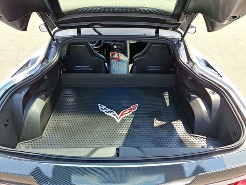 Used 2016 Chevrolet Corvette Stingray Coupe w/ Battery Protection Package RWD image 31