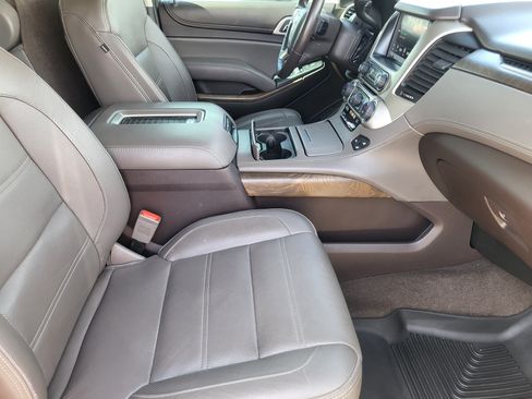 Used 2018 GMC Yukon Denali AWD/4WD image 11
