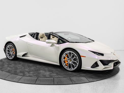 Used 2024 Lamborghini Huracan EVO AWD/4WD image 11