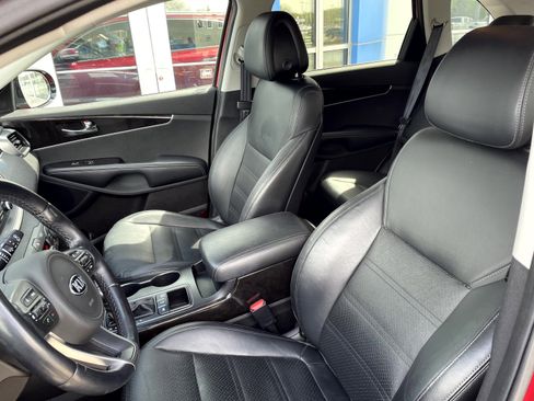 Used 2016 Kia Sorento EX image 11