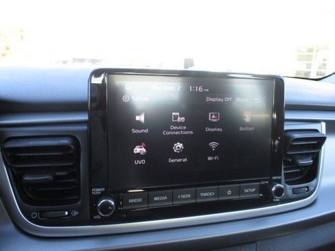 Used 2022 Kia Rio S w/ Technology Package image 19