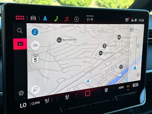 New 2025 Volkswagen ID. Buzz Pro S RWD image 19