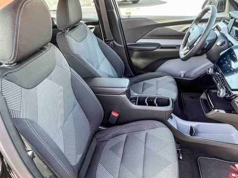 New 2027 Chevrolet Bolt LT w/ Comfort Package image 15