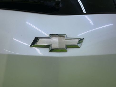 Used 2011 Chevrolet Traverse LTZ image 13