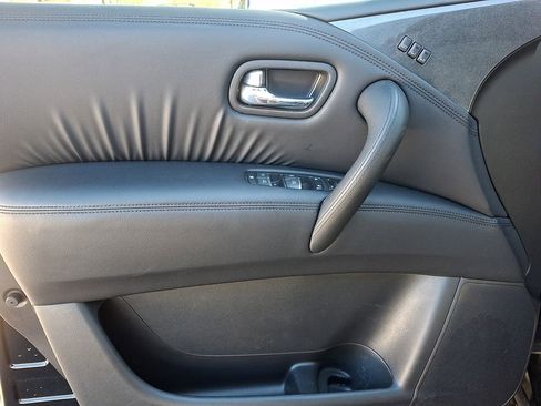 Certified 2024 Nissan Armada SL w/ Midnight Edition Package image 12