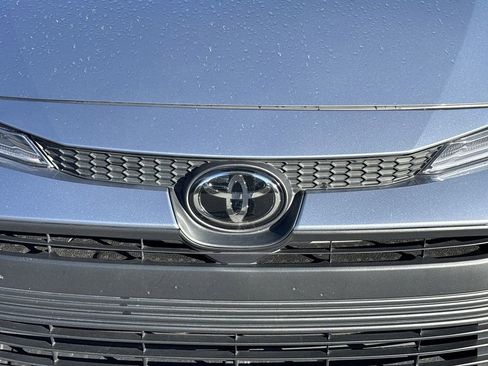 Used 2023 Toyota Corolla LE image 31