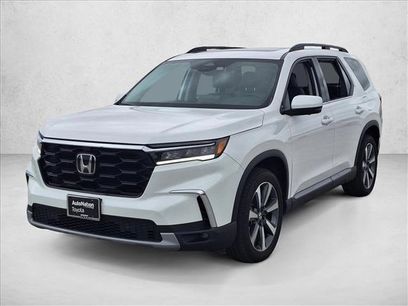 Used 2025 Honda Pilot Elite