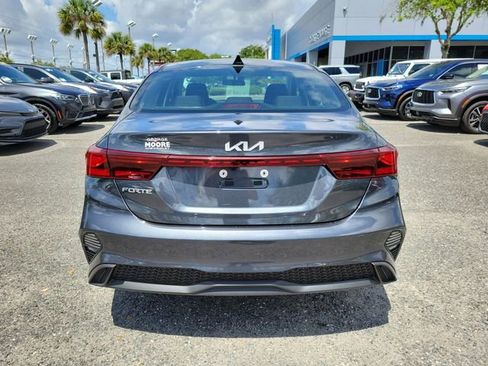 Used 2024 Kia Forte LXS FWD image 9