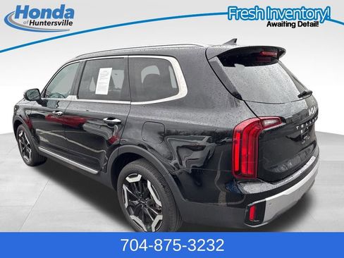 Used 2023 Kia Telluride S w/ S Sunroof Package image 6