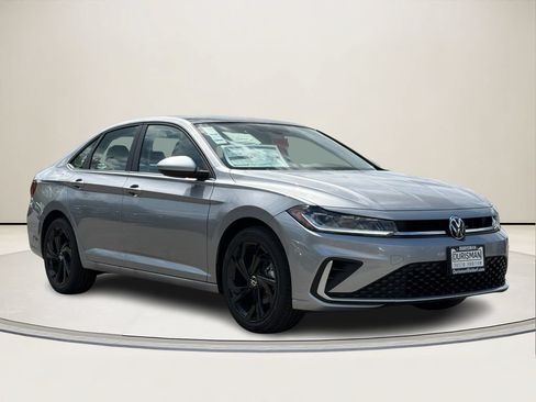 New 2026 Volkswagen Jetta SE FWD image 1