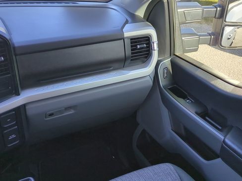 Used 2024 Ford F250 XLT image 17